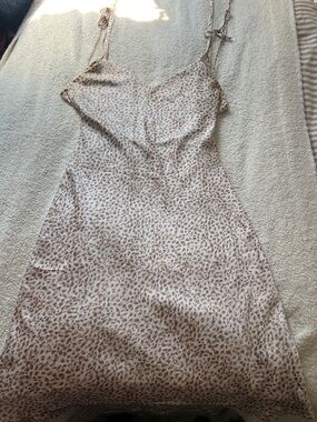 Abercrombie & Fitch Beige Leopard-Print Slip Midi Dressi